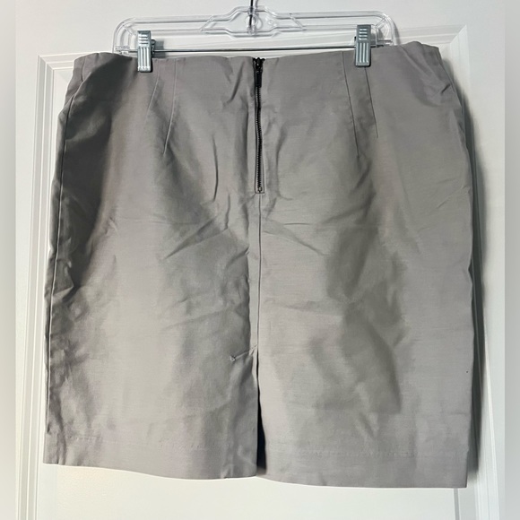EUC Mercer & Madison Gray Skirt (14) - Picture 2 of 3